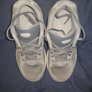 New Balance 2002r Kids Size 4